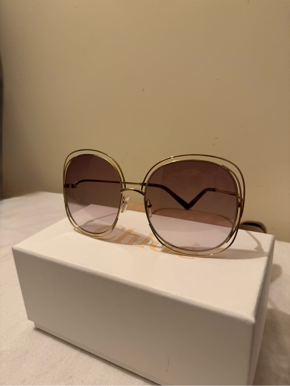 AUTHENTIC Chloé Carlina Oversized Gold Sunglasses CE126S Made in Italy - Picture 11 of 12